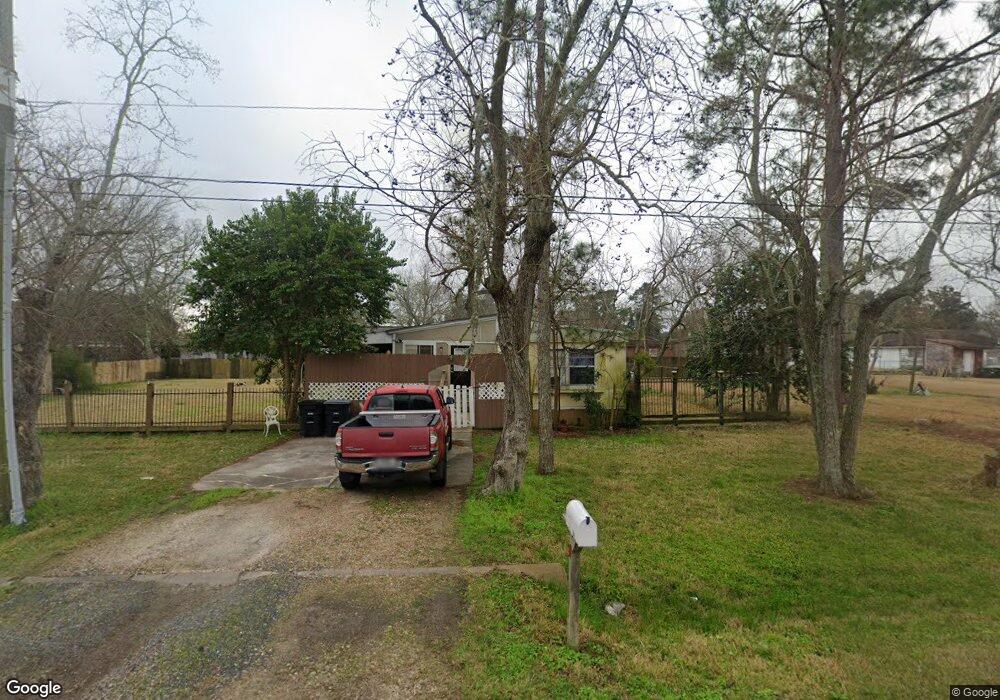 1909 W Sidnor St, Alvin, TX 77511 - photo 1