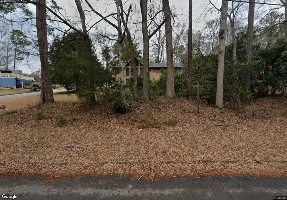666 E Riverbend Dr SW, Lilburn, GA 30047 - photo 1