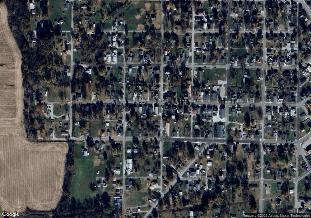 801 W 4th St, Bicknell, IN 47512 - photo 1