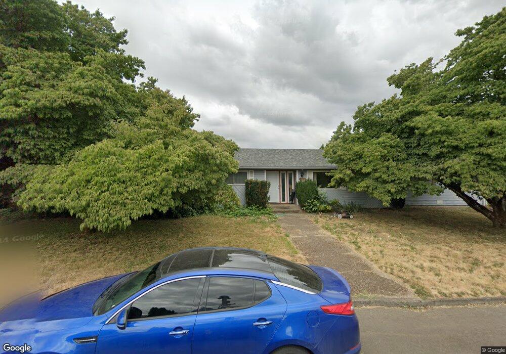 1355 N Manzanita St, Canby, OR 97013 - photo 1