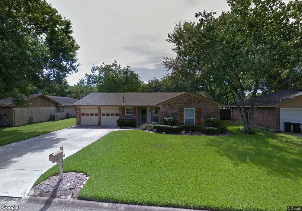 509 Heather Ln, Friendswood, TX 77546 - photo 1