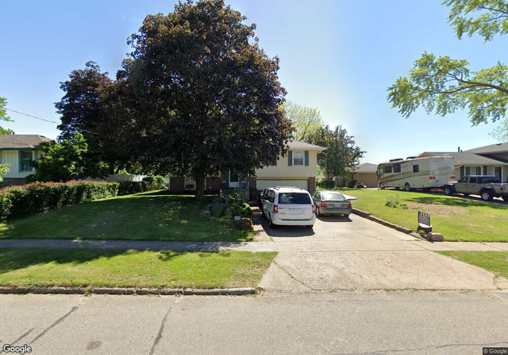 1429 19th Place, West Des Moines, IA 50265 - photo 1