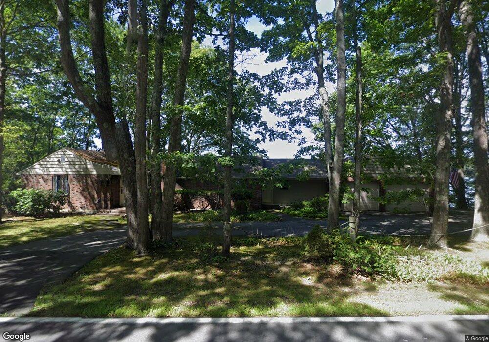 117 Spur Rd, Dover, NH 03820 - photo 1