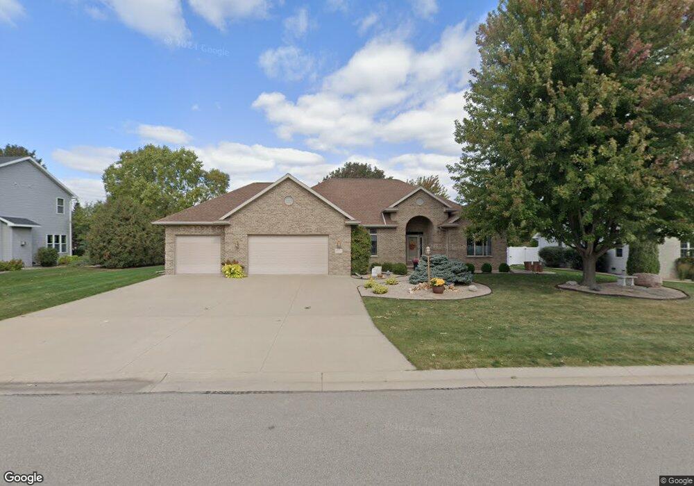 W5916 Sweet Clover Dr, Appleton, WI 54915 - photo 1