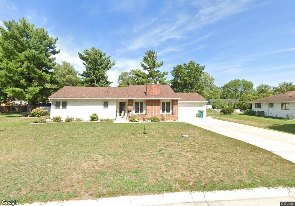 301 20th St SW, Austin, MN 55912 - photo 1