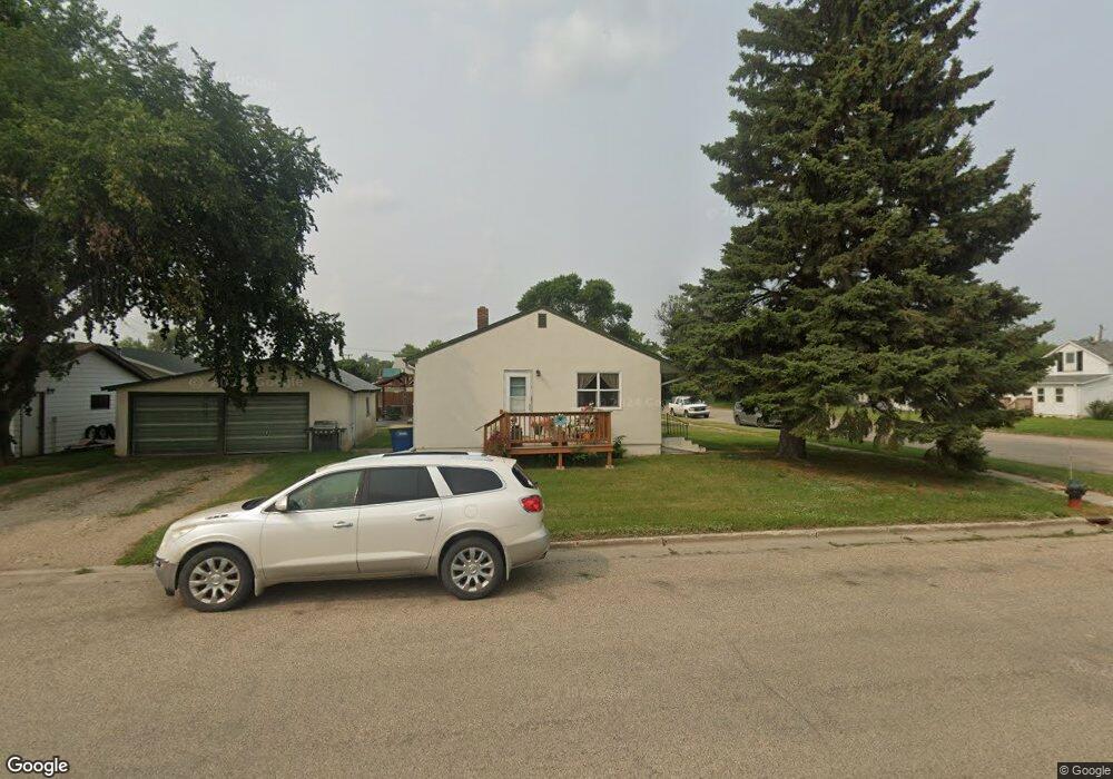 1124 6th Ave SE, Jamestown, ND 58401 - photo 1