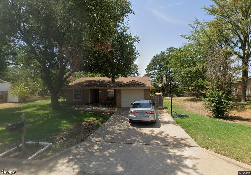 401 Shelly Dr, Troy, TX 76579 - photo 1