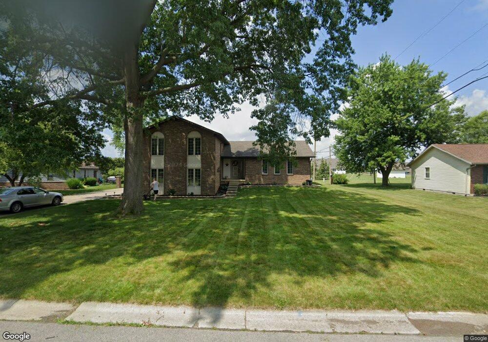 2913 Whippoorwill Ave, Lima, OH 45807 - photo 1