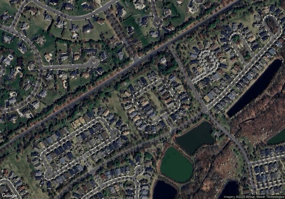 20 Globeflower Ln, Princeton Junction, NJ 08550 - photo 1