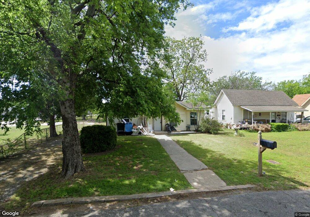 1704 W Bond St, Denison, TX 75020 - photo 1