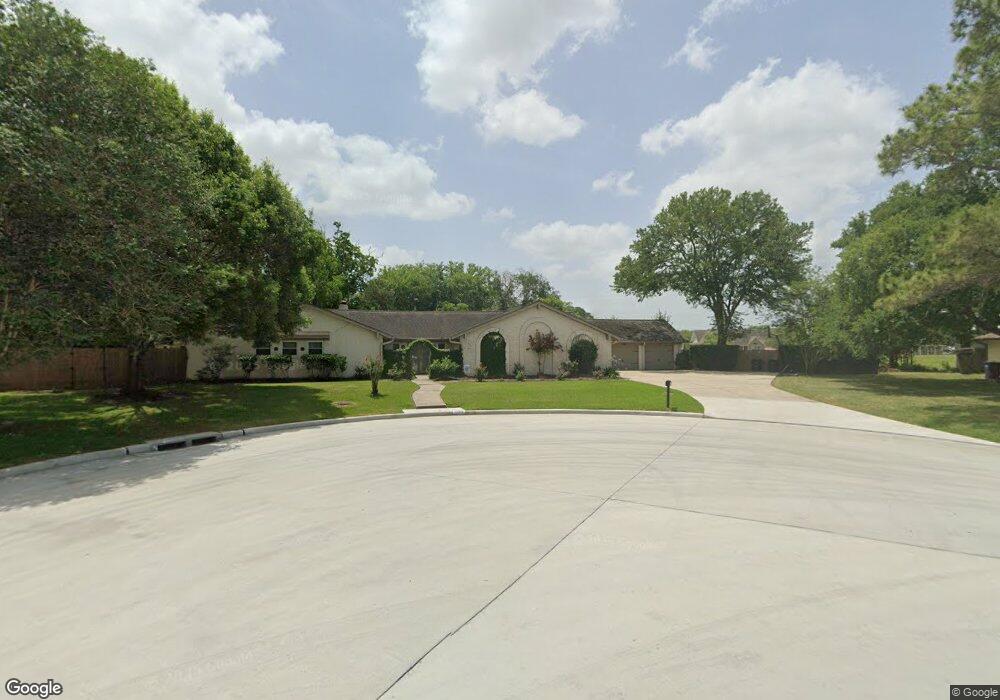 1915 Adams St, Alvin, TX 77511 - photo 1