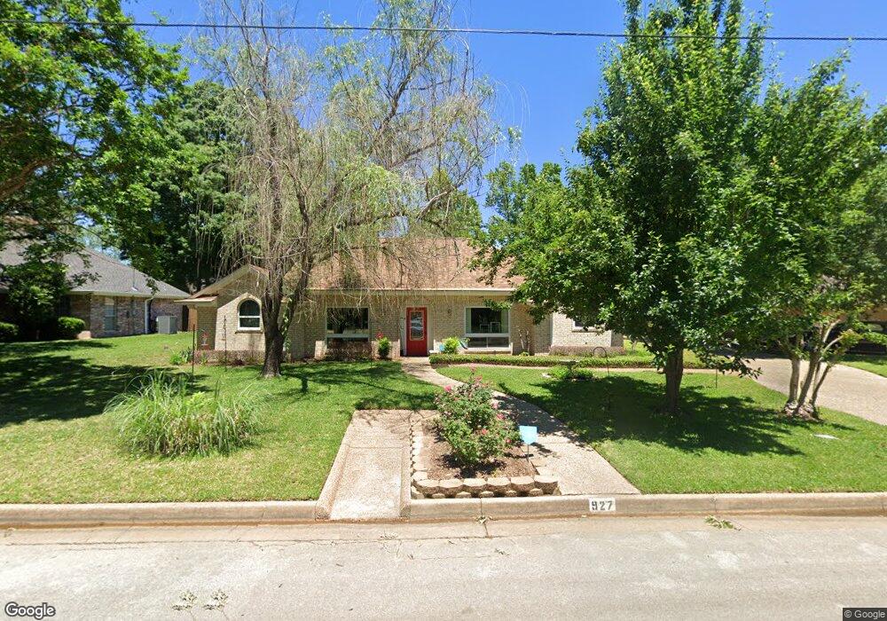 927 Charleston Dr, Tyler, TX 75703 - photo 1