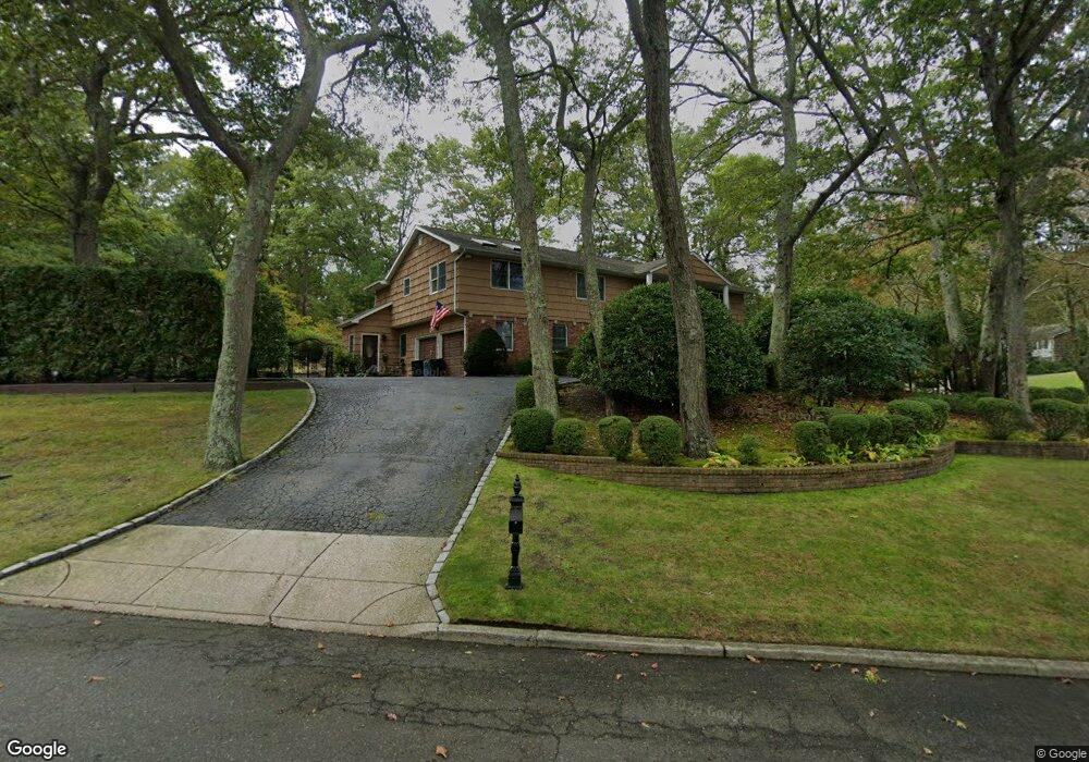 1 Croydon Ct, Dix Hills, NY 11746 - photo 1