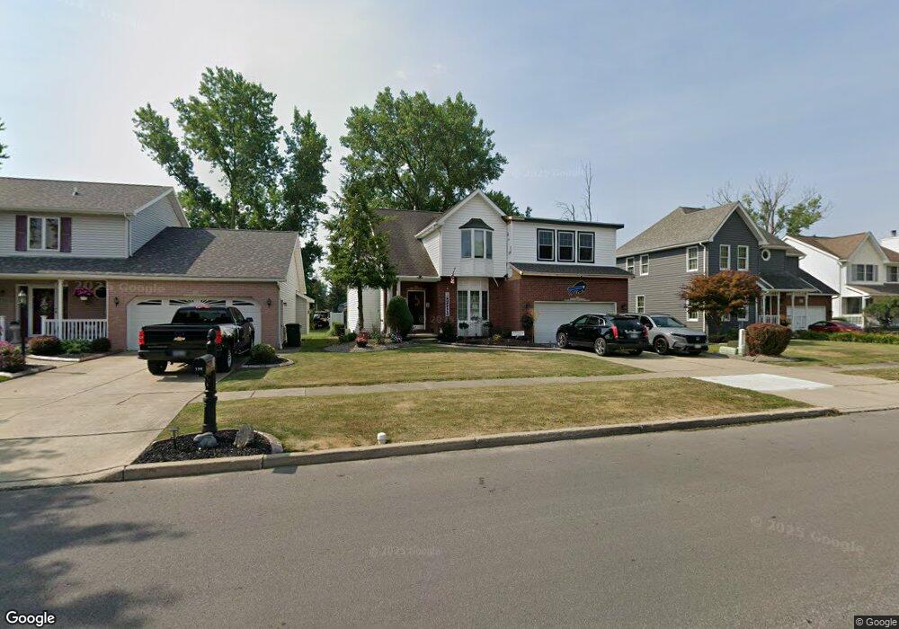 333 Selkirk Dr, North Tonawanda, NY 14120 - photo 1