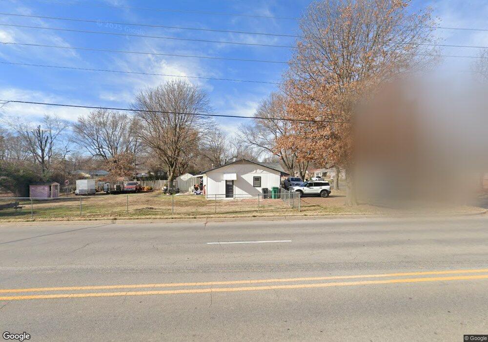 1302 W Bishop Dr, Rogers, AR 72756 - photo 1