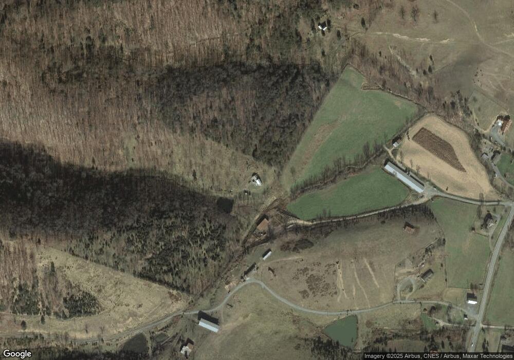 476 Schrader Ln, Petersburg, WV 26847 - photo 1