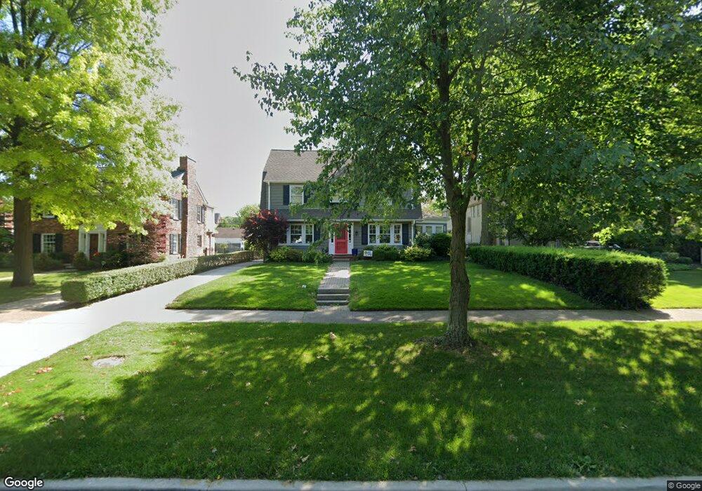 1122 Yorkshire Rd, Grosse Pointe Park, MI 48230 - photo 1