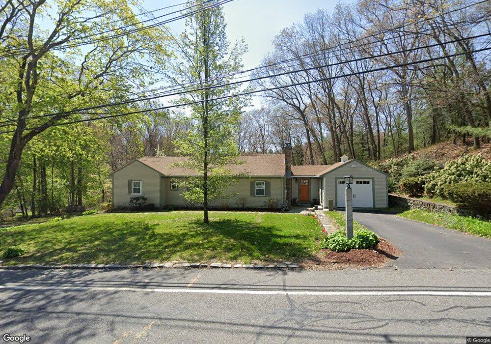 311 Laws Brook Rd, Concord, MA 01742 - photo 1