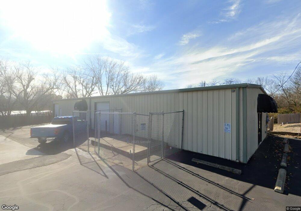 685 E Huntsville Rd, Fayetteville, AR 72701 - photo 1