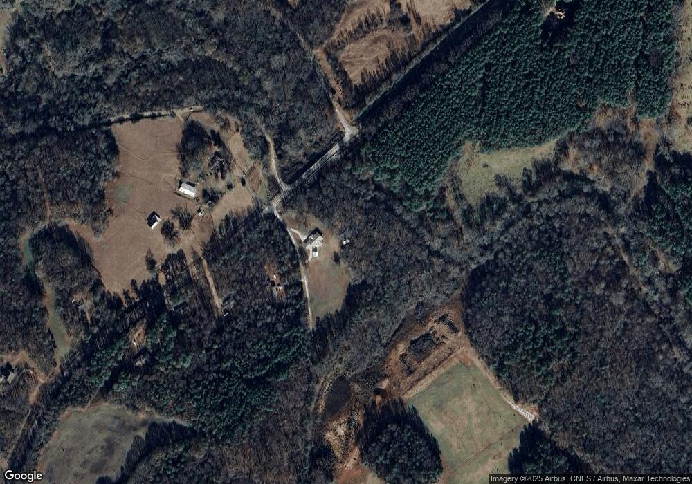 750 Crump Bridge Cir, Martin, GA 30557 - photo 1