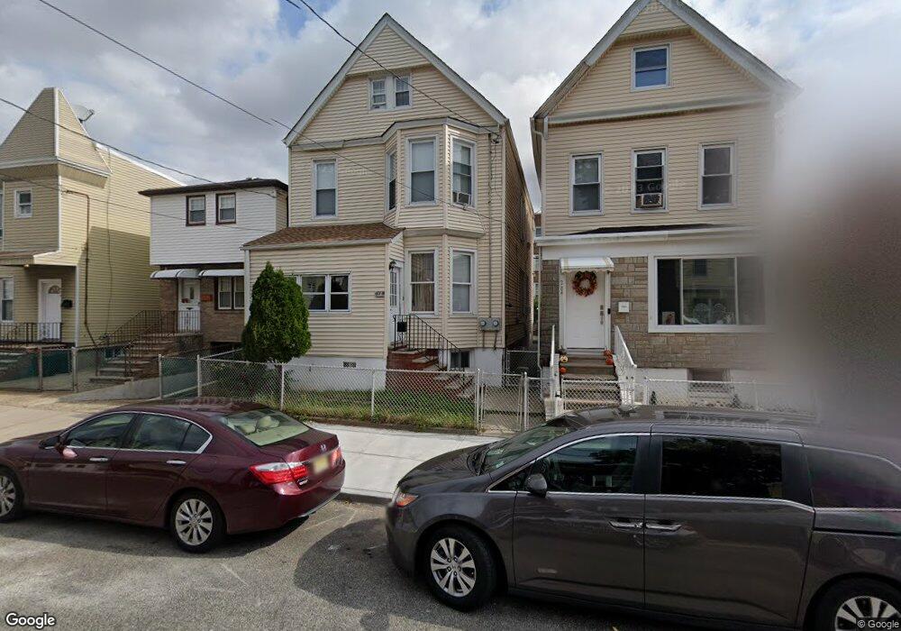 286 Maple St, Kearny, NJ 07032 - photo 1