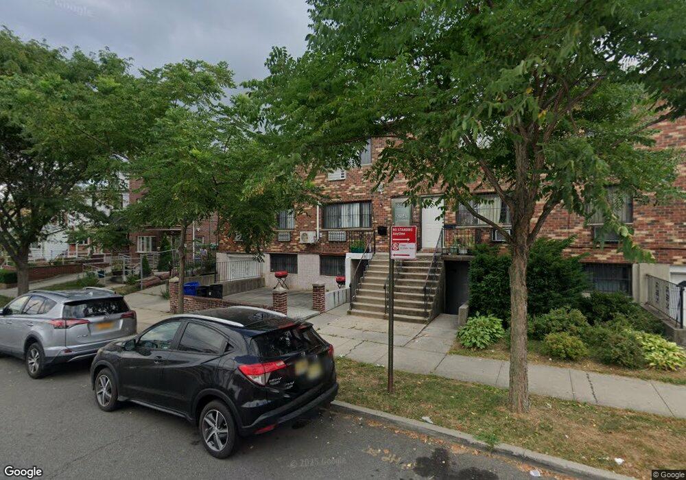 6145 Parsons Blvd unit 2, Fresh Meadows, NY 11365 - photo 1