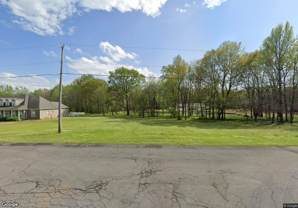 205 Commissary Cove, Olive Branch, MS 38654 - photo 1