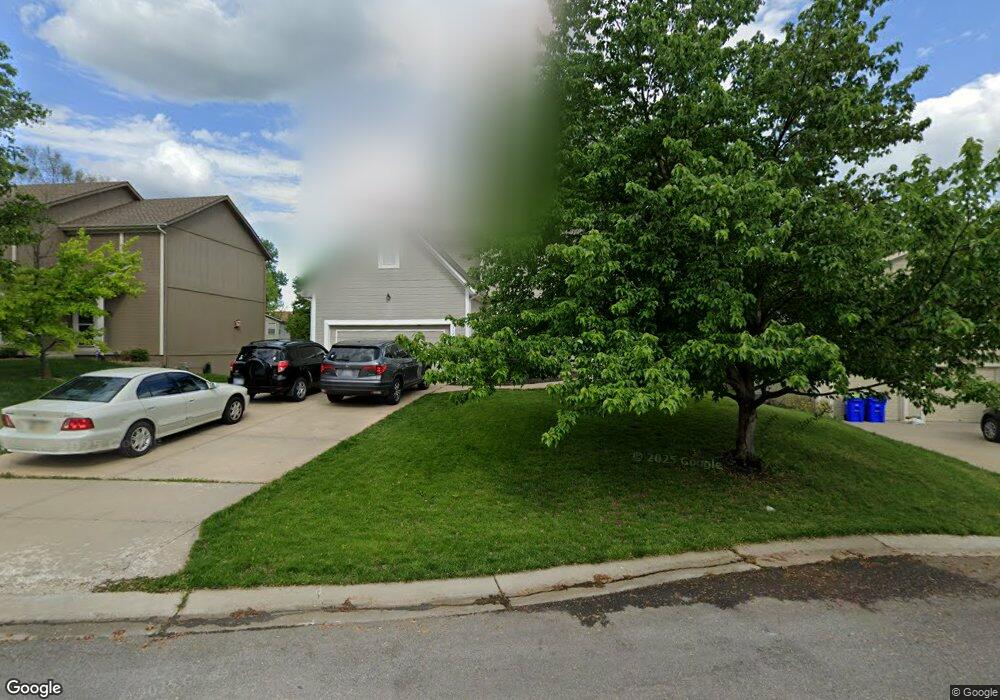 5127 Perry Ave, Shawnee, KS 66203 - photo 1