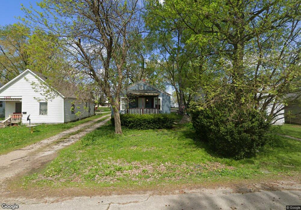 1407 N Mclean St, Lincoln, IL 62656 - photo 1