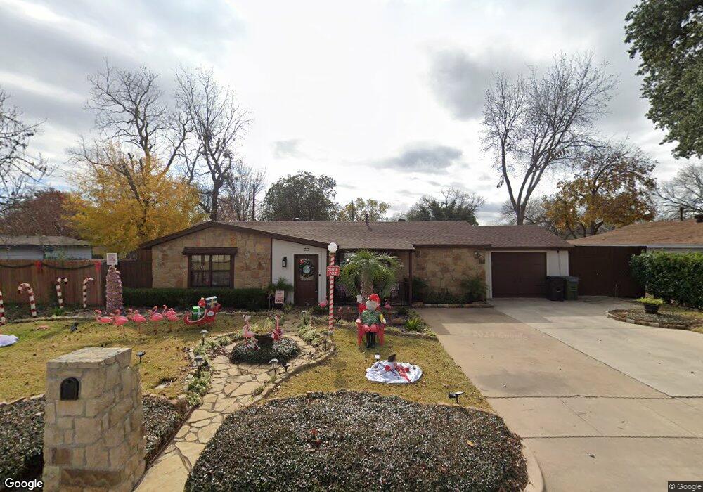 737 Ruth Ln, Hurst, TX 76053 - photo 1