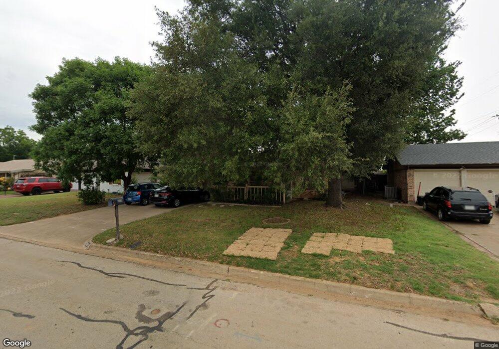 204 Anderson Dr, Hurst, TX 76053 - photo 1