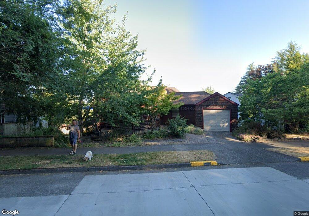 1870 Fairmount Blvd, Eugene, OR 97403 - photo 1
