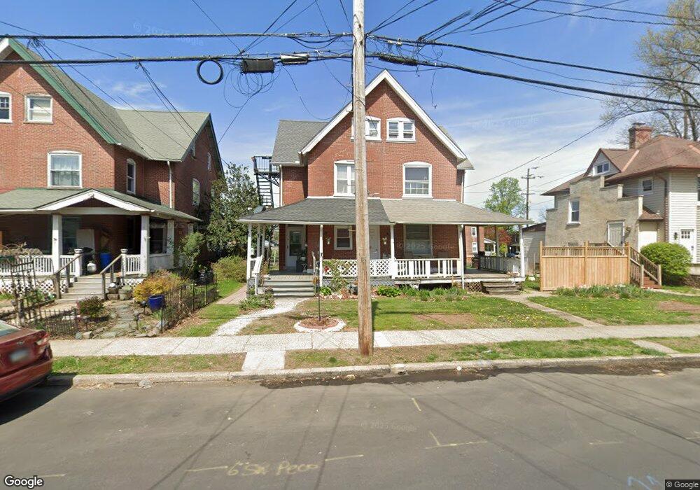 530 Walnut St, Lansdale, PA 19446 - photo 1