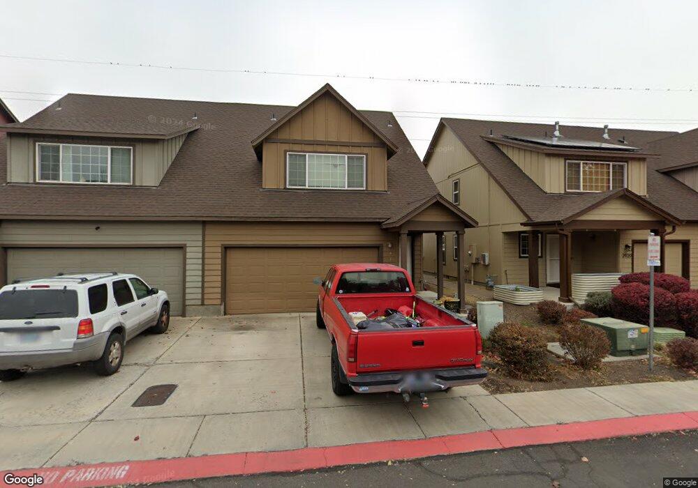 2916 SW Indian Cir, Redmond, OR 97756 - photo 1