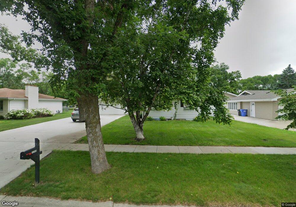 3208 Longfellow Rd N, Fargo, ND 58102 - photo 1