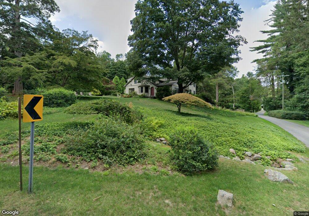 224 N Wilton Rd, New Canaan, CT 06840 - photo 1