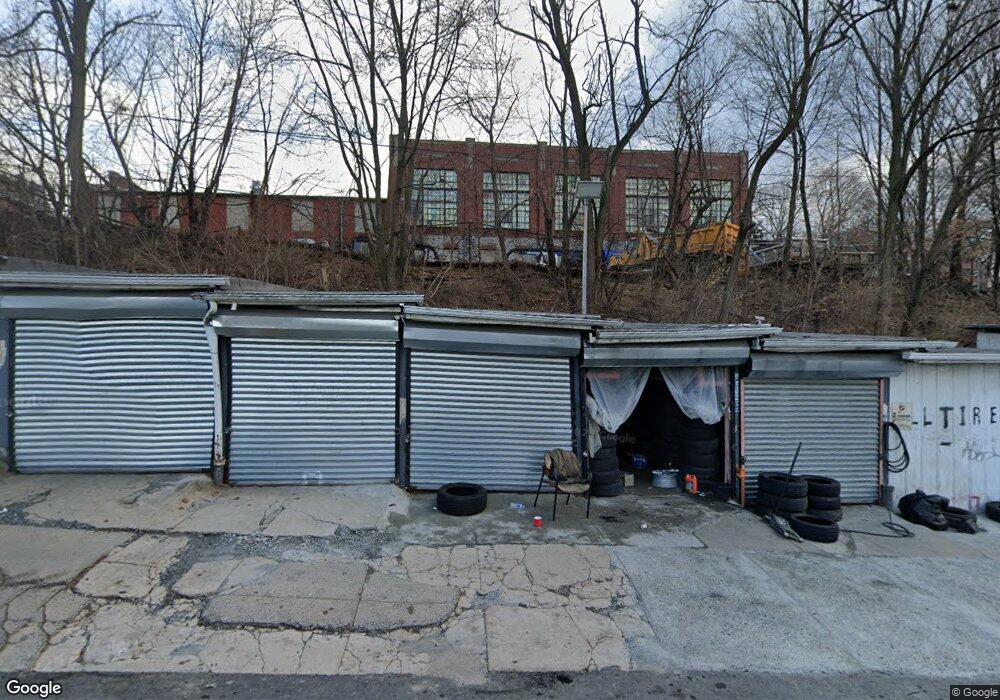 306 W Windsor St, Reading, PA 19601 - photo 1