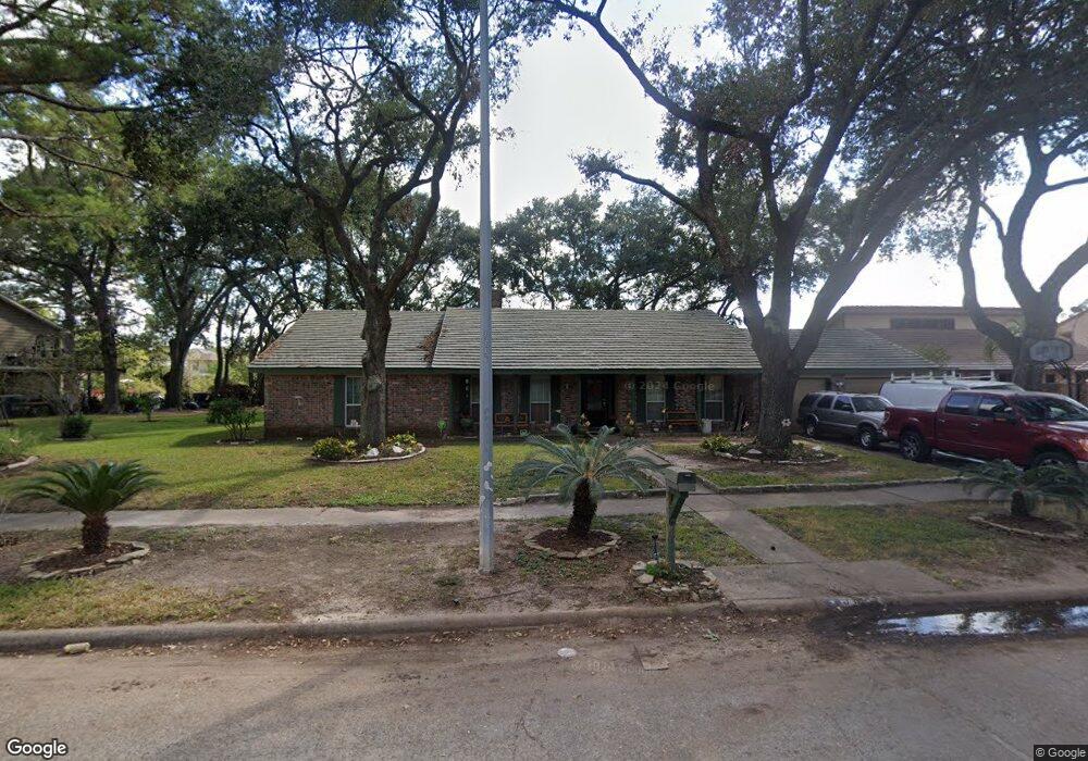5827 Arncliffe Dr, Houston, TX 77088 - photo 1