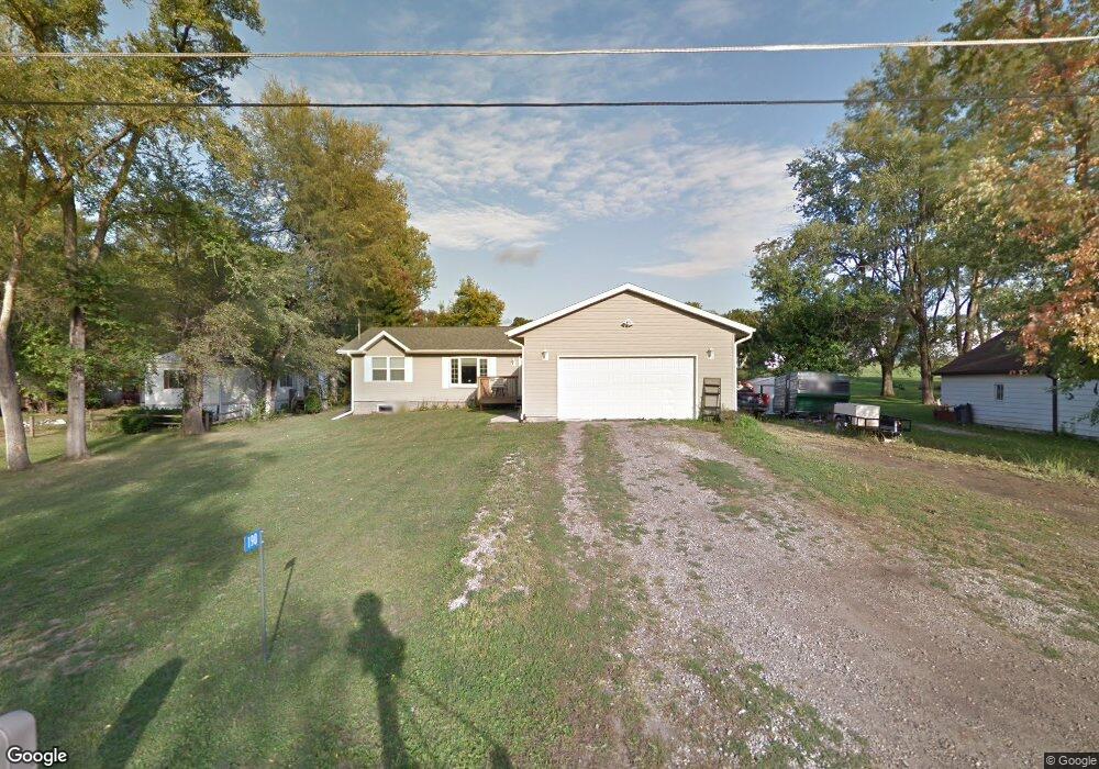 190 Hickory St, Newton, IA 50208 - photo 1