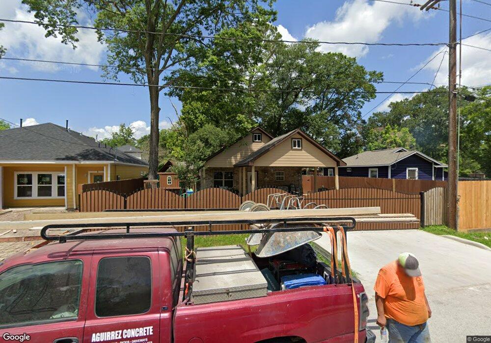 6901 Mcwilliams Dr, Houston, TX 77091 - photo 1