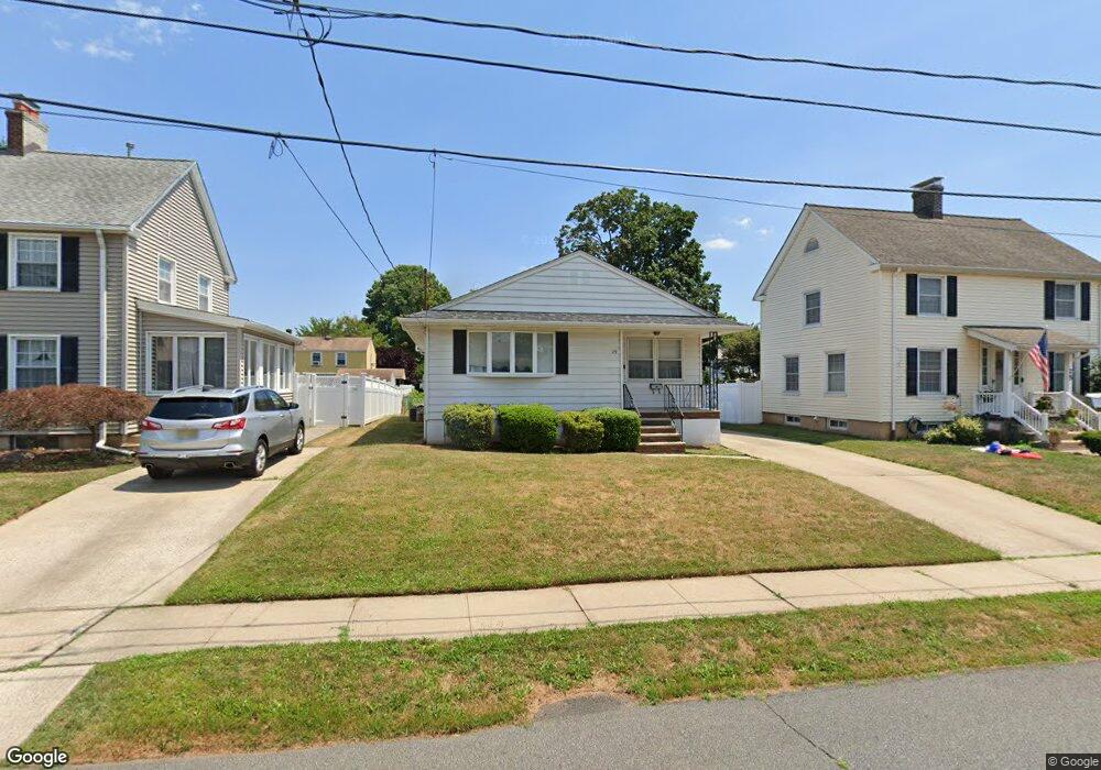 29 Grant St, Sewaren, NJ 07077 - photo 1