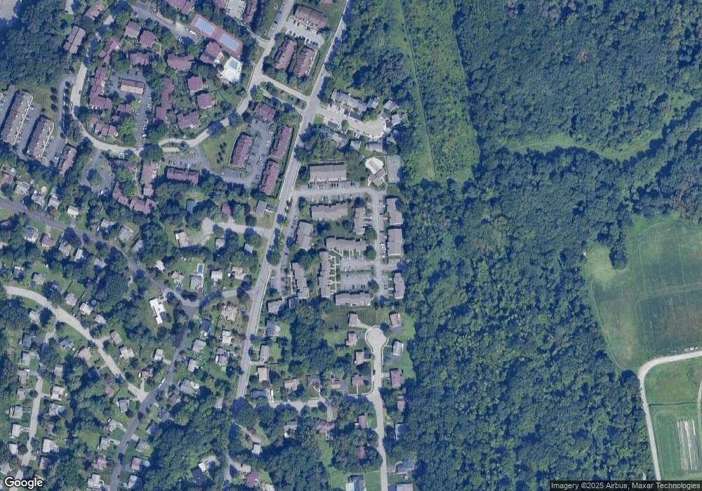 9 Squires Gate unit D, Poughkeepsie, NY 12603 - photo 1