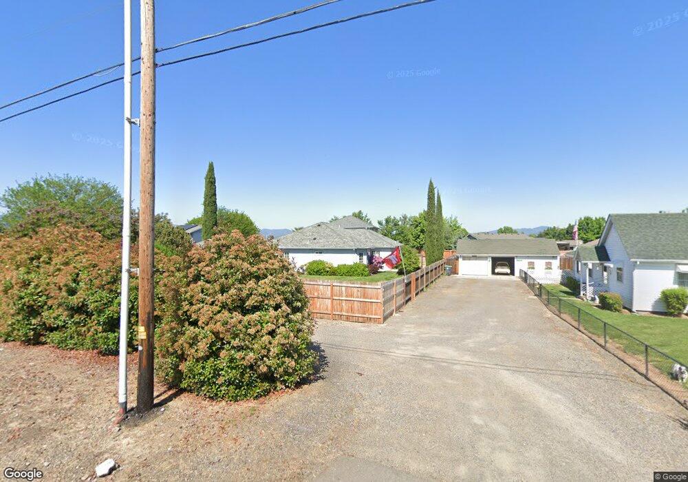 1350 Hawthorne Way, Central Point, OR 97502 - photo 1