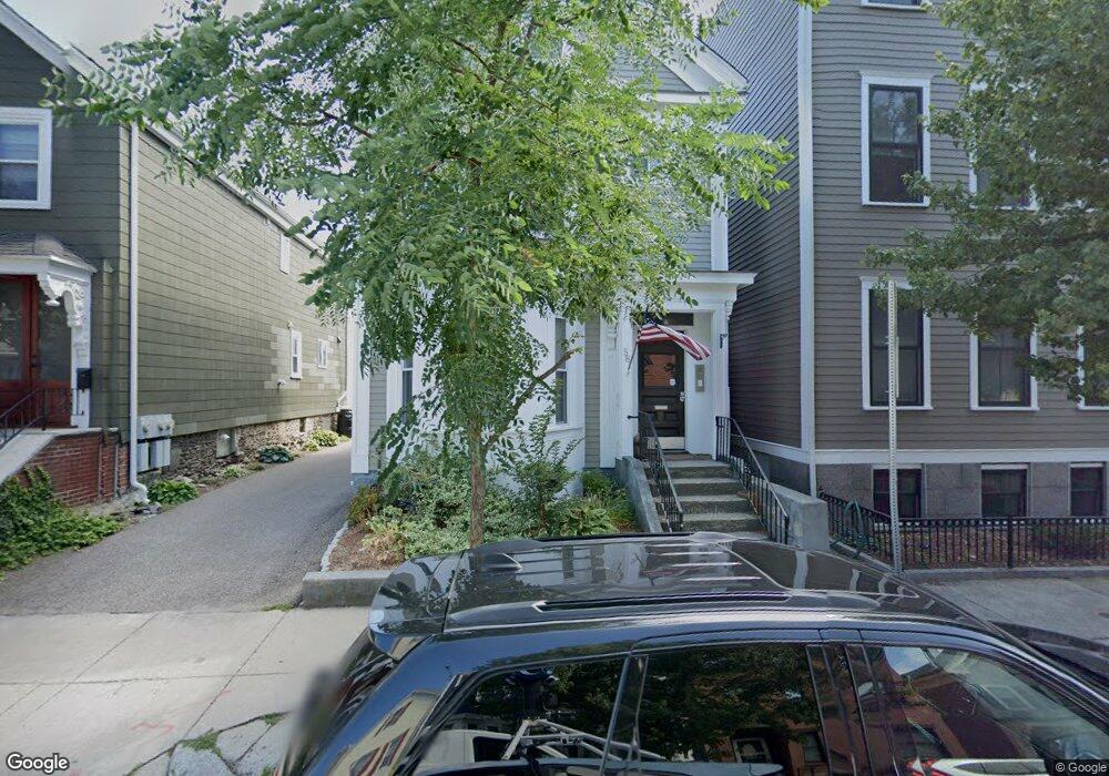 581 E 8th St, Boston, MA 02127 - photo 1