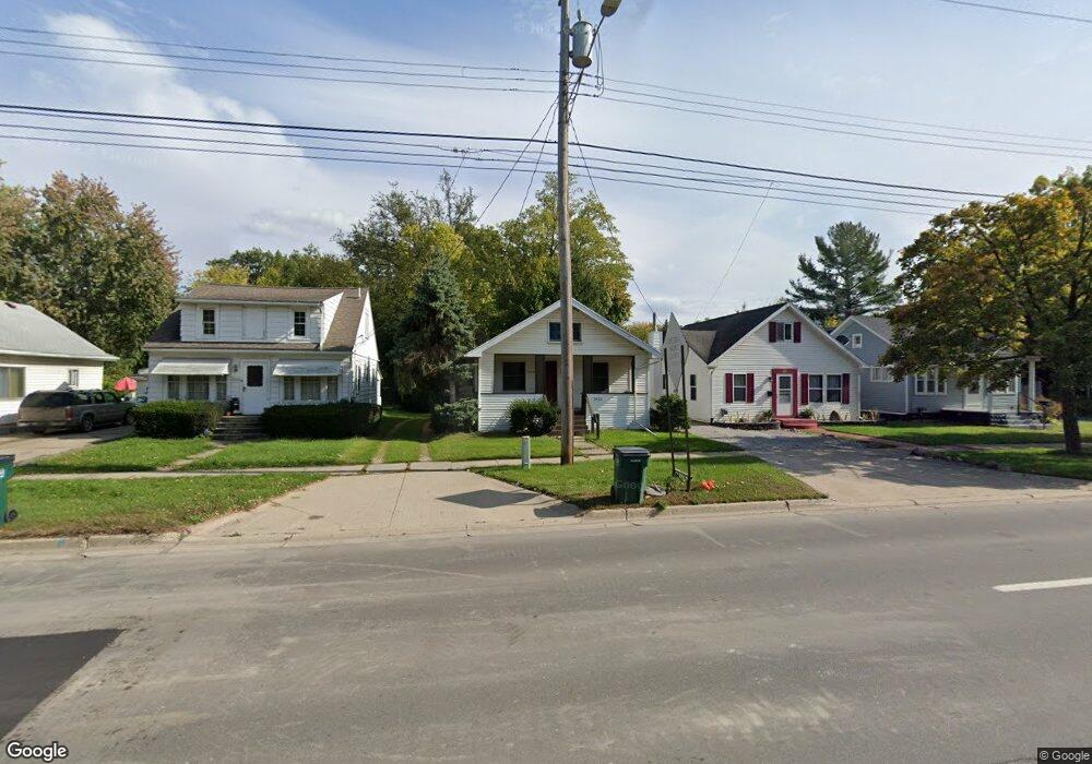 2413 S Mlk Blvd, Lansing, MI 48910 - photo 1