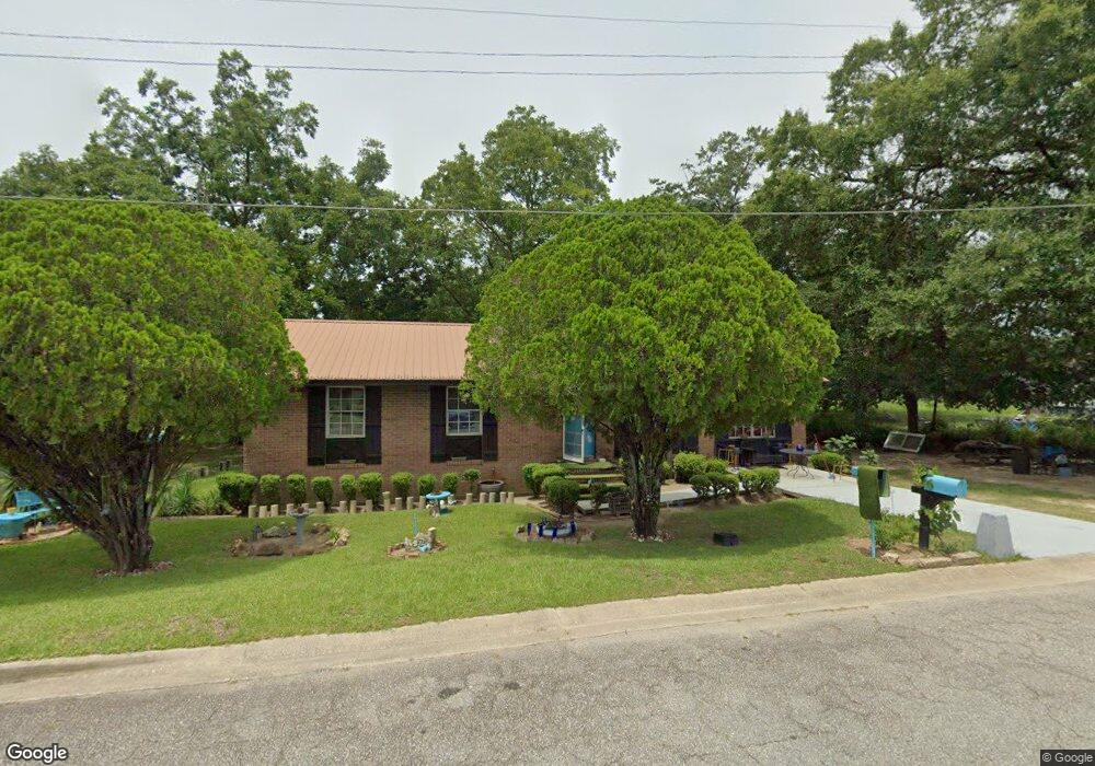 215 8th St NW, Moultrie, GA 31768 - photo 1