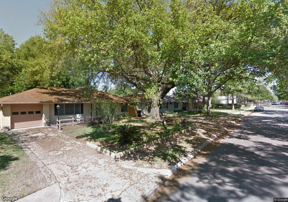 2010 Lamonte Ln, Houston, TX 77018 - photo 1