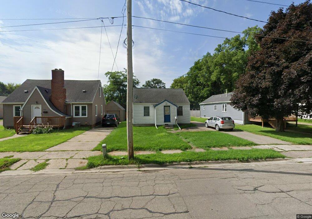 916 Ramsey St, Albert Lea, MN 56007 - photo 1