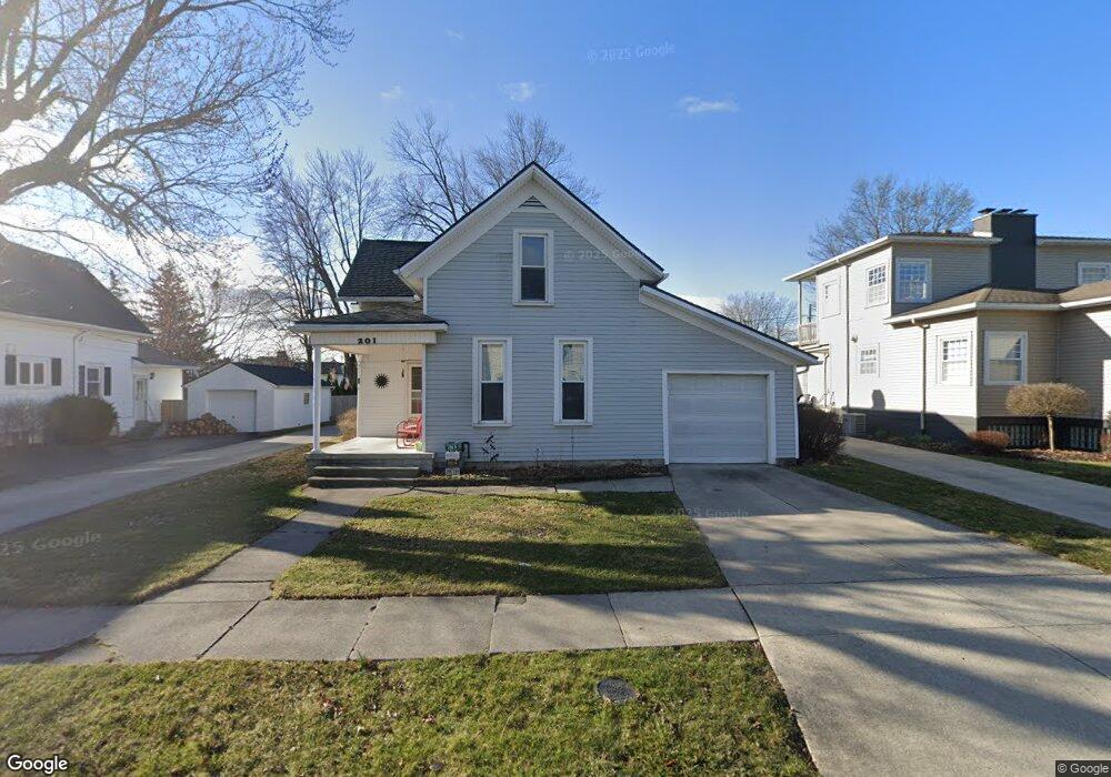 201 Stadium Dr, Findlay, OH 45840 - photo 1