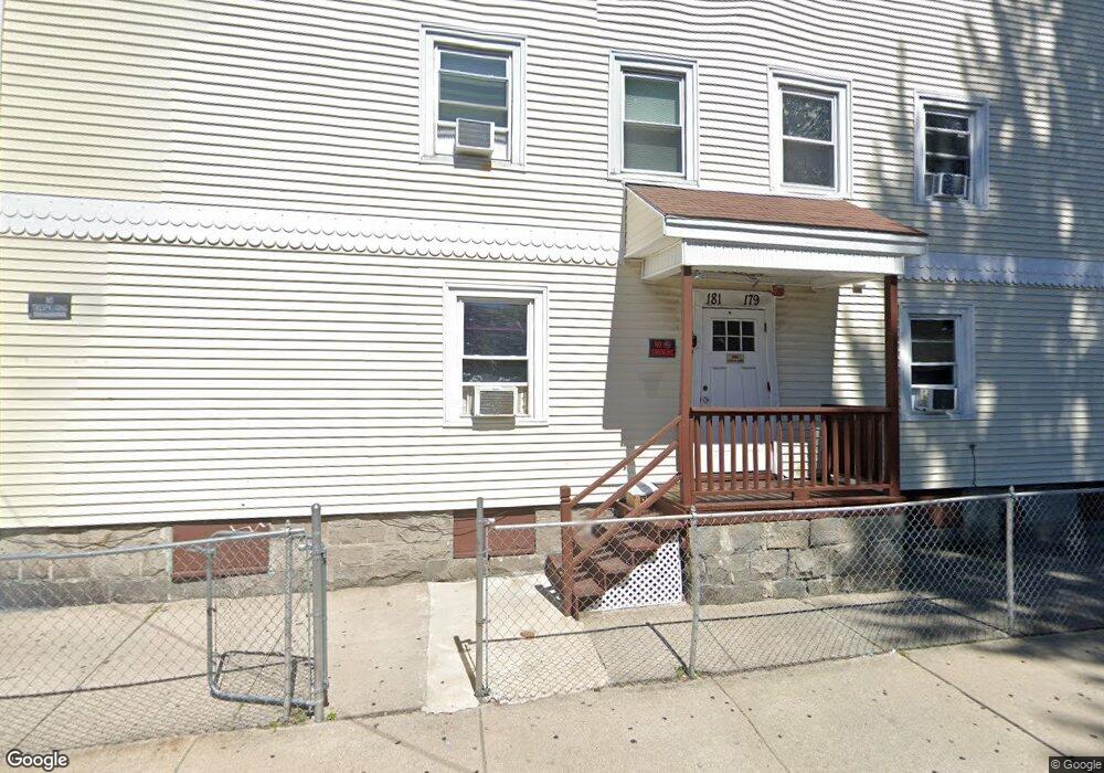 179-185 Arlington St unit 7, Lawrence, MA 01841 - photo 1